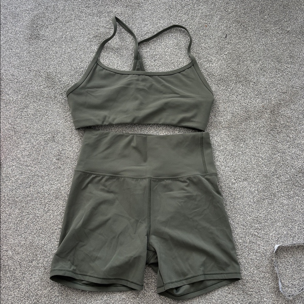 Vuori AlltheFeels Biker Shorts and Bra